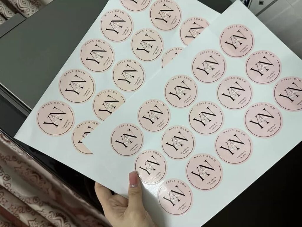 tem nhãn siêu dính