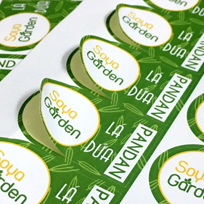 Bế demi trong in tem nhãn decal