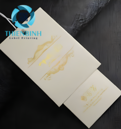 In thẻ treo quần áo